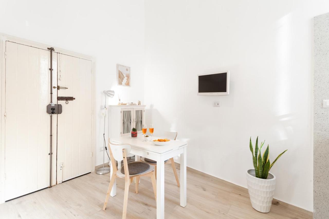 Maison San Michele Lovely Apartment Trani Exterior foto